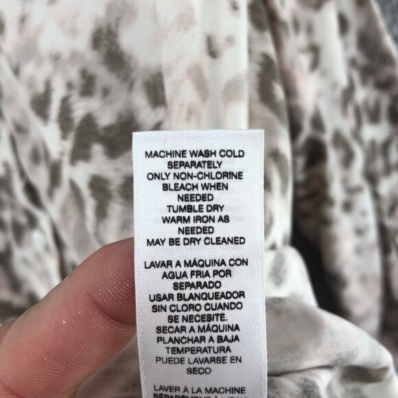 Chicos Shirt Womens 2 US Large Gray Leopard Print Button Roll Tab Sleeve Blouse - Picture 7 of 10